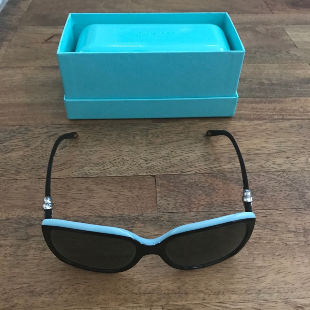 Tiffany & Co. Black Sunglasses with Tiffany Blue Case and Boxes - Picture 3 of 8